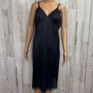 Deena Vintage Black Lace-Trim‎ Slip